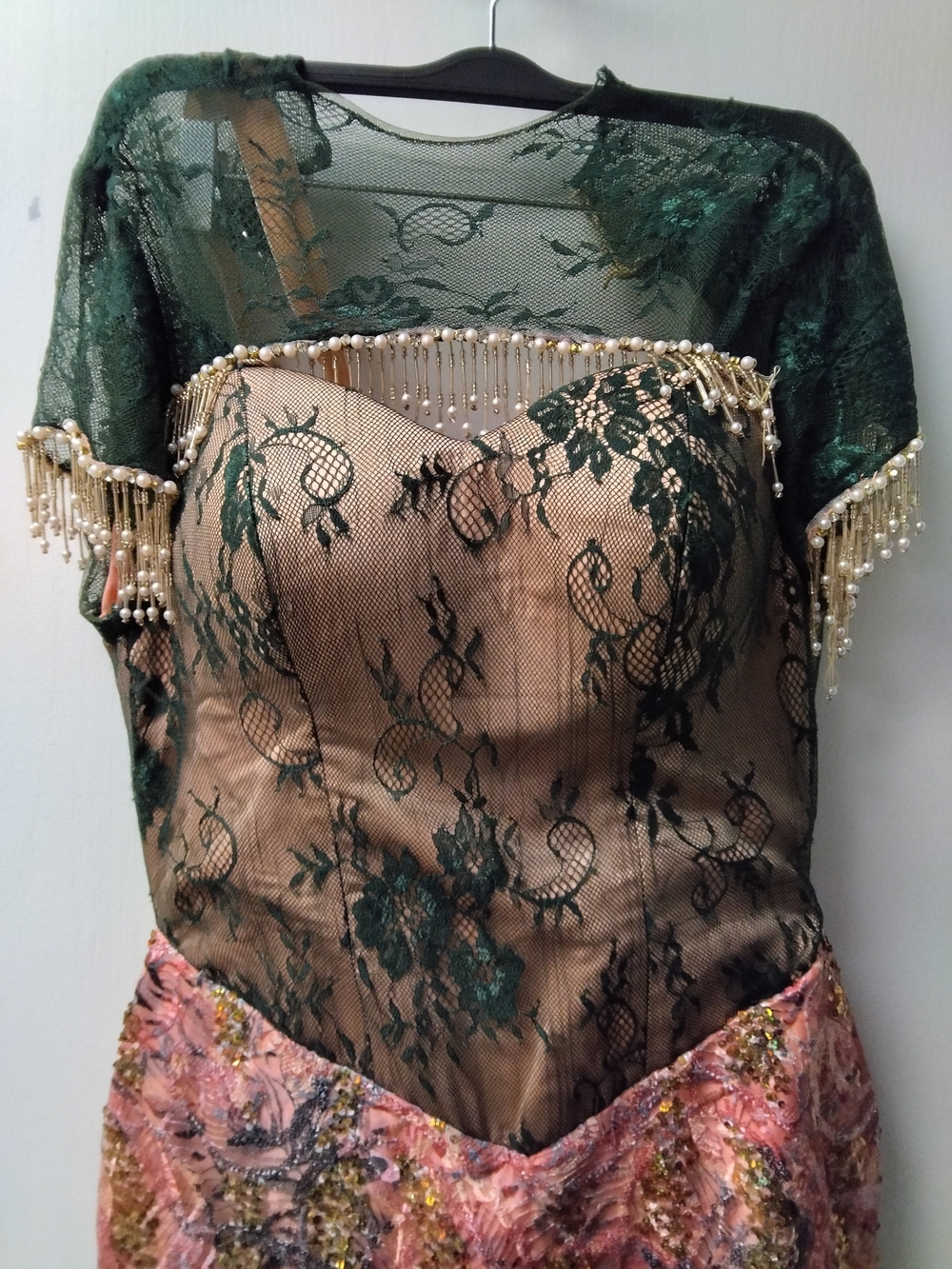 Vintage-Inspired Beaded Lace Cocktail Dress in Forest Green and Champagne